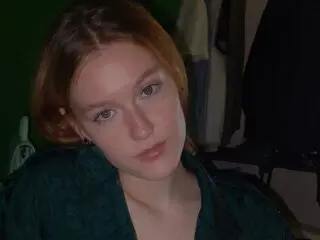 Live show naked BronwynDivens