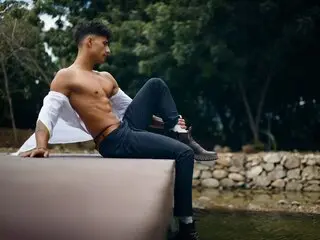 Hd livesex shows MaximoRomano